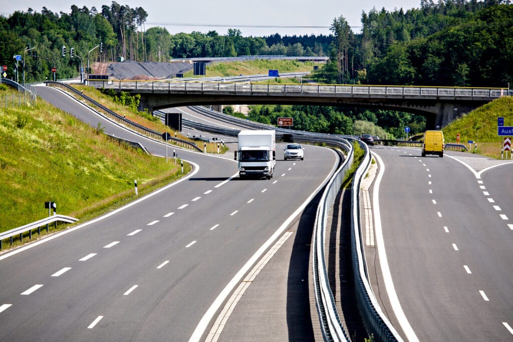 Rechtsfahrgebot § Grundlagen, Strafen, Ausnahmen